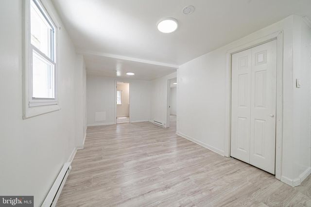 10635 CRYSTAL FALLS DR, Hagerstown, MD 21742