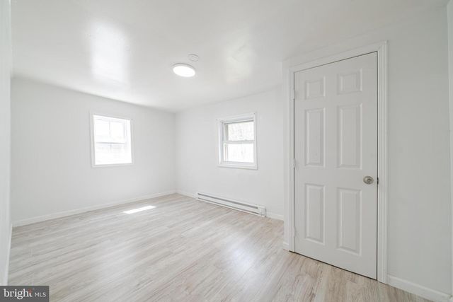 10635 CRYSTAL FALLS DR, Hagerstown, MD 21742