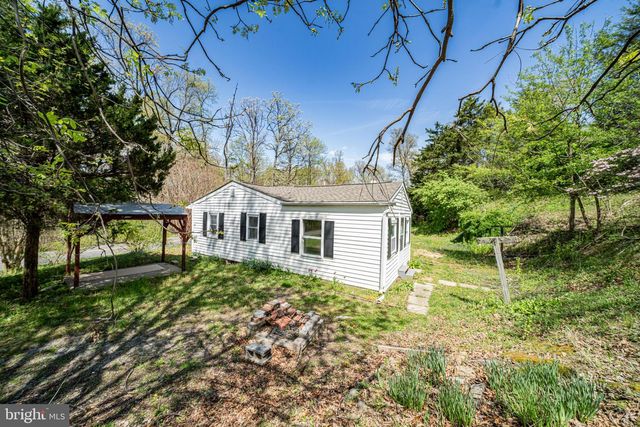 10635 CRYSTAL FALLS DR, Hagerstown, MD 21742