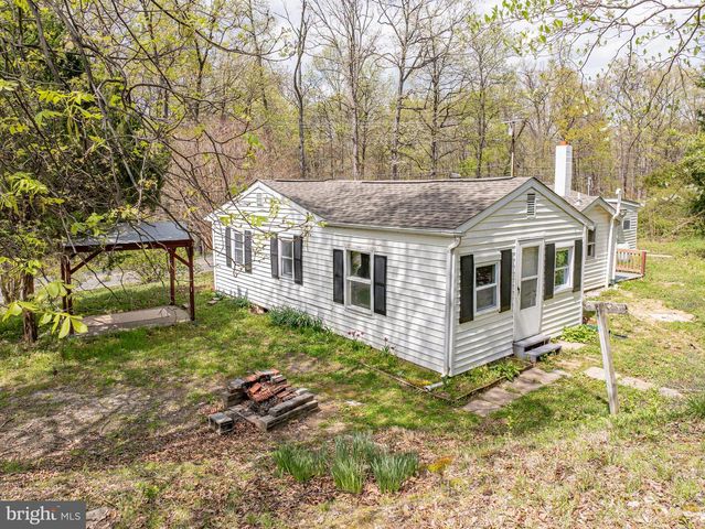10635 CRYSTAL FALLS DR, Hagerstown, MD 21742