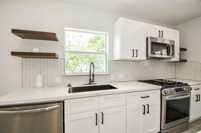 4507 Kingsbury Street, Houston, TX 77021