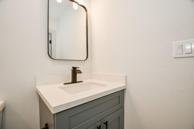 4507 Kingsbury Street, Houston, TX 77021