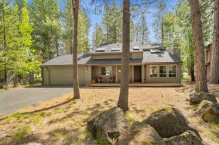 57308 Approach Lane 2, Sunriver, OR 97707