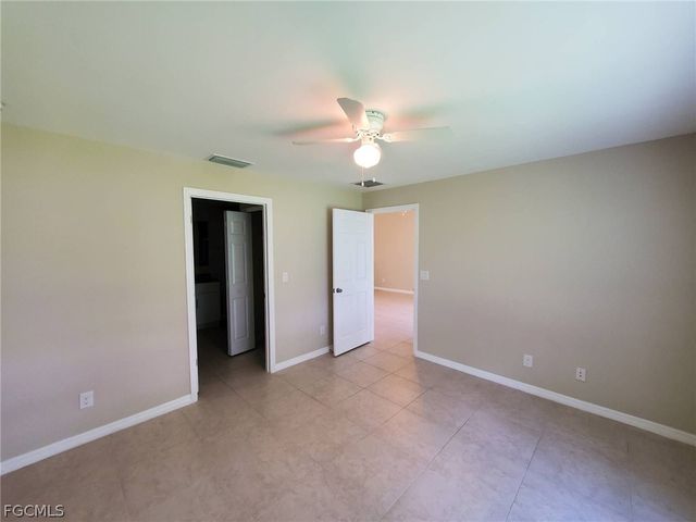 4701 SE 4th PL, Cape Coral, FL 33904