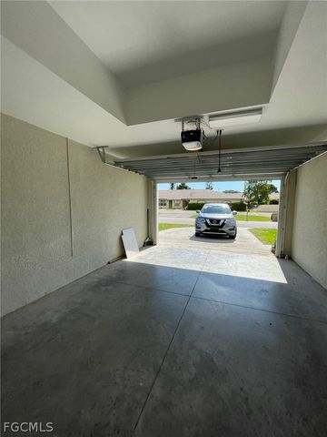 4701 SE 4th PL, Cape Coral, FL 33904