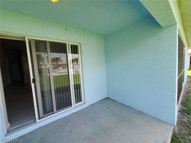 4701 SE 4th PL, Cape Coral, FL 33904