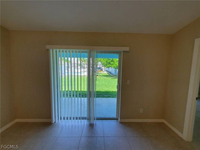 4701 SE 4th PL, Cape Coral, FL 33904