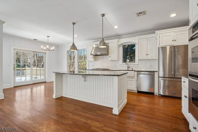 553 Parkview Ave, Westfield Town, NJ 07090