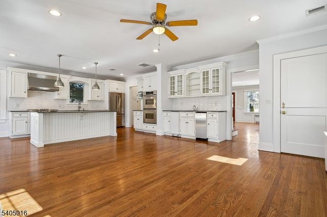 553 Parkview Ave, Westfield Town, NJ 07090