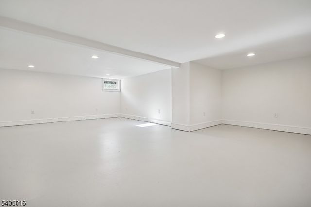 553 Parkview Ave, Westfield Town, NJ 07090