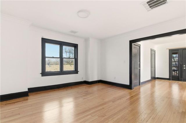 5514 PASEO Boulevard, Kansas City, MO 64110