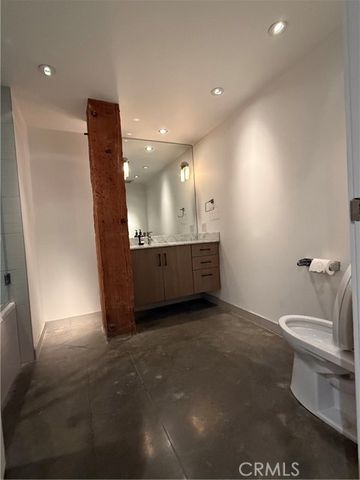 530 S Hewitt 146, Los Angeles, CA 90013