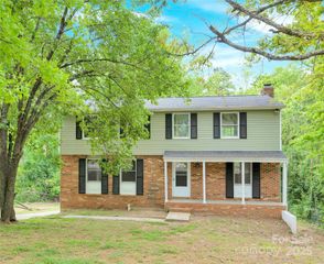 9106 Nash Avenue, Charlotte, NC 28213