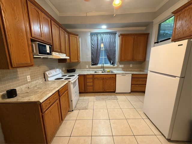 1528 Magnolia Avenue, Shreveport, LA 71101