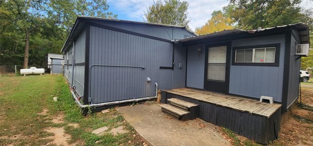 14029 Sitting Bull Drive, Log Cabin, TX 75148