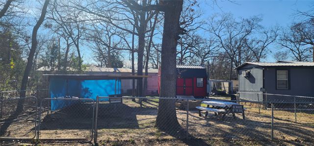 14029 Sitting Bull Drive, Log Cabin, TX 75148