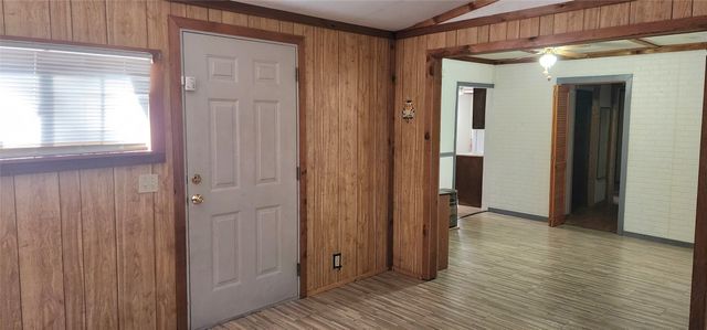 14029 Sitting Bull Drive, Log Cabin, TX 75148