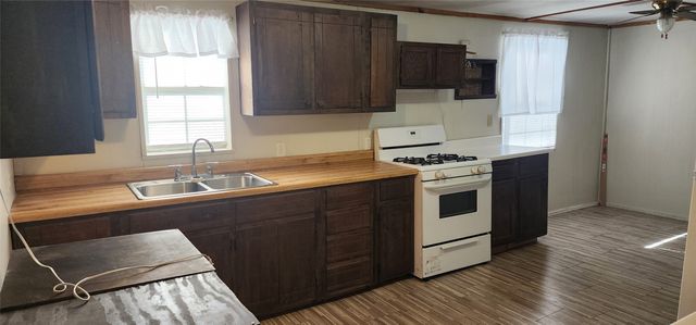 14029 Sitting Bull Drive, Log Cabin, TX 75148