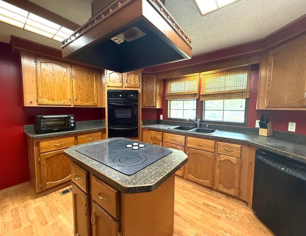 200 Koehler Street, Bay City, MI 48706