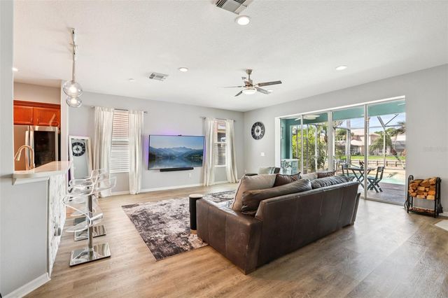 18028 MALAKAI ISLE DRIVE, Tampa, FL 33647