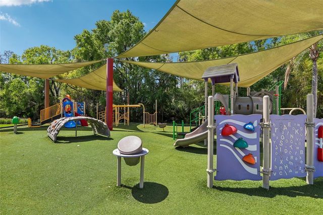 18028 MALAKAI ISLE DRIVE, Tampa, FL 33647