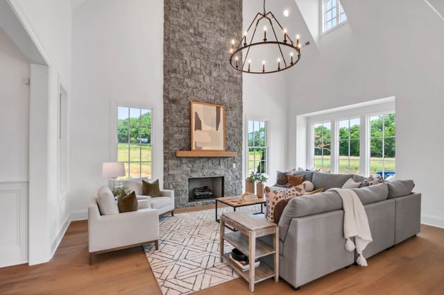 8035 Cane Creek Rd, Nashville, TN 37221
