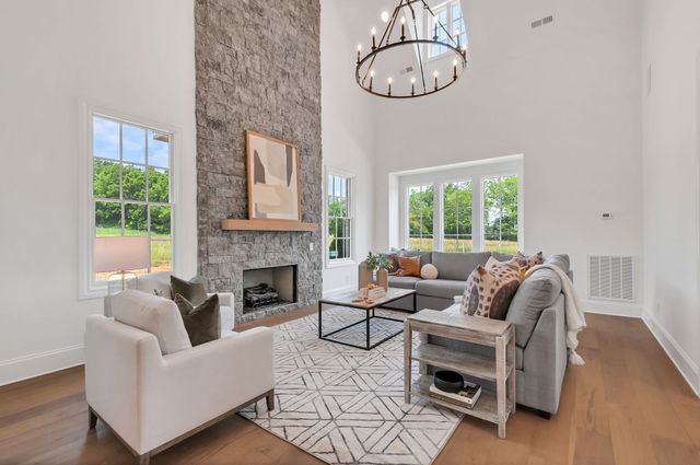 8035 Cane Creek Rd, Nashville, TN 37221