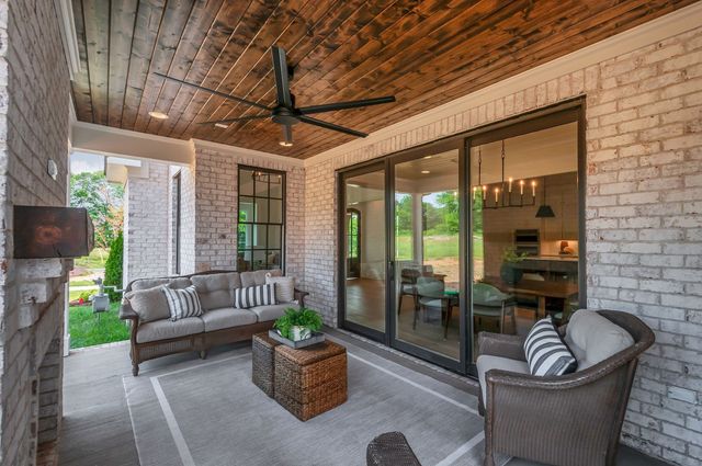 8035 Cane Creek Rd, Nashville, TN 37221