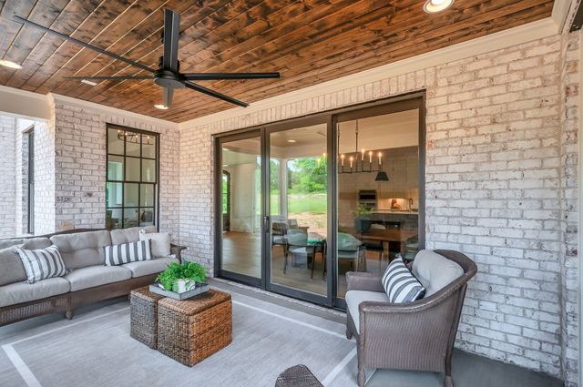 8035 Cane Creek Rd, Nashville, TN 37221