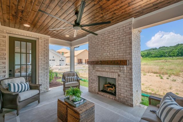 8035 Cane Creek Rd, Nashville, TN 37221