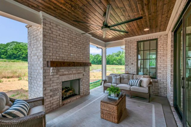 8035 Cane Creek Rd, Nashville, TN 37221