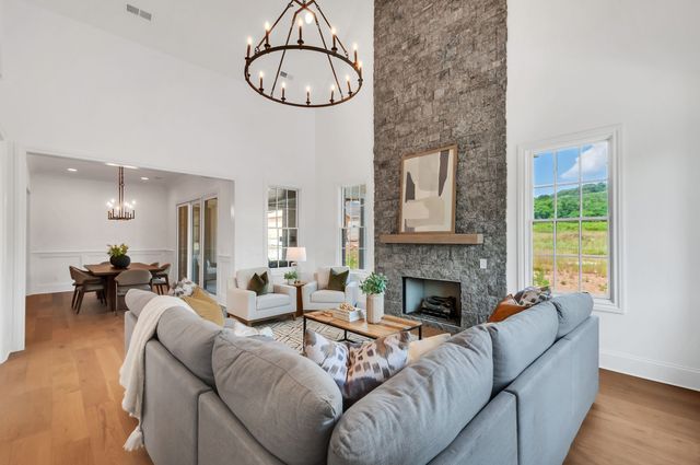 8035 Cane Creek Rd, Nashville, TN 37221