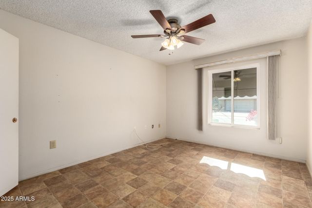 11046 W CAMPANA Drive, Sun City, AZ 85351