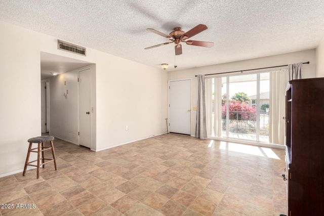 11046 W CAMPANA Drive, Sun City, AZ 85351