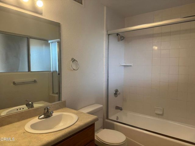 3115 Banning Avenue B, Lynwood, CA 90262