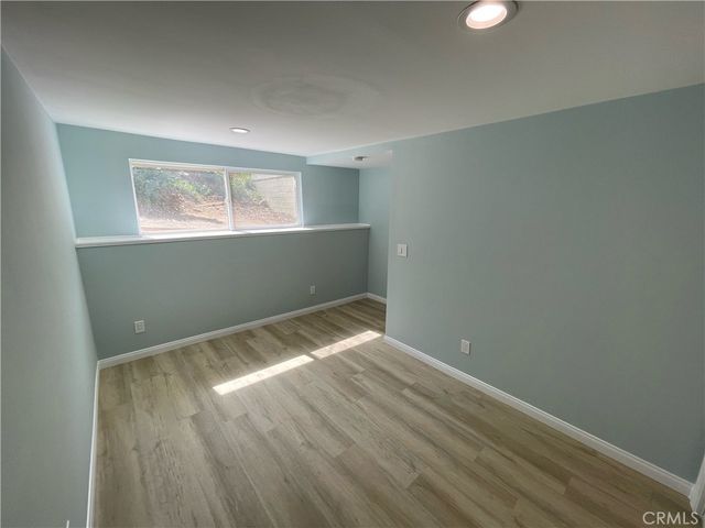 6818 Santa Susana Pass, Simi Valley, CA 93063