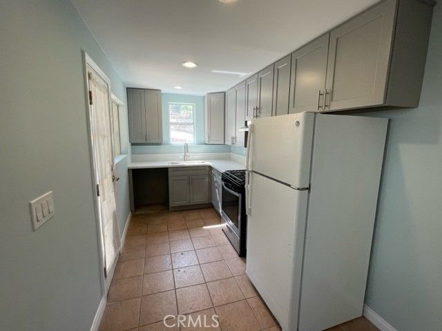 6818 Santa Susana Pass, Simi Valley, CA 93063