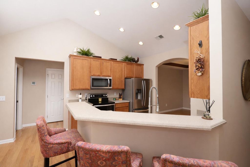 Image 11 of property listing at 9673 Pebble Creek Boulevard, Summerville, SC 29485