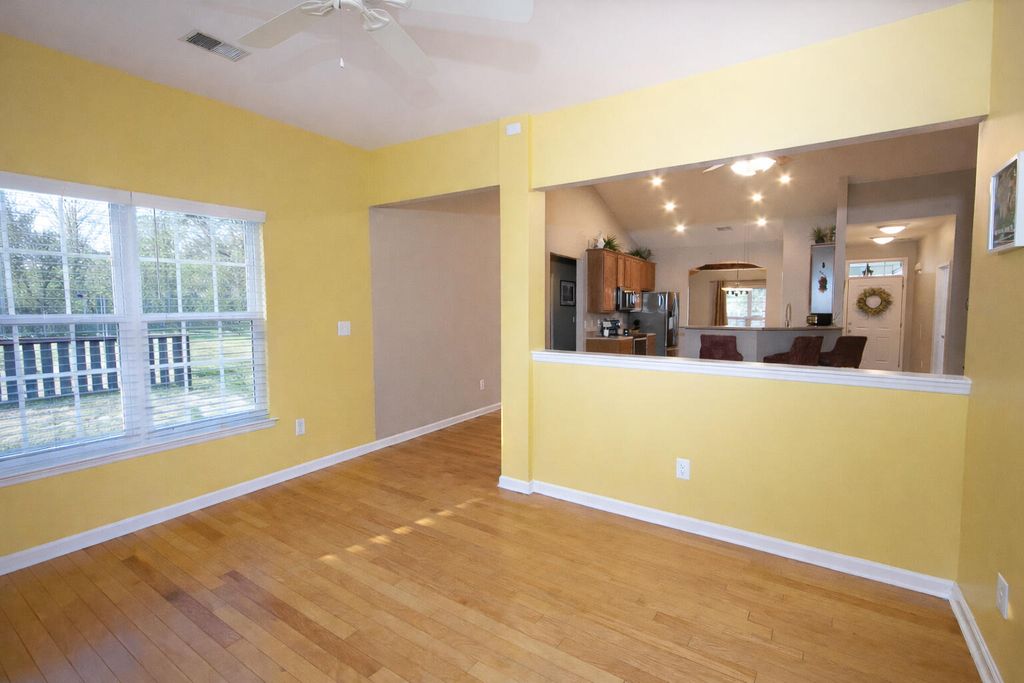 Image 23 of property listing at 9673 Pebble Creek Boulevard, Summerville, SC 29485