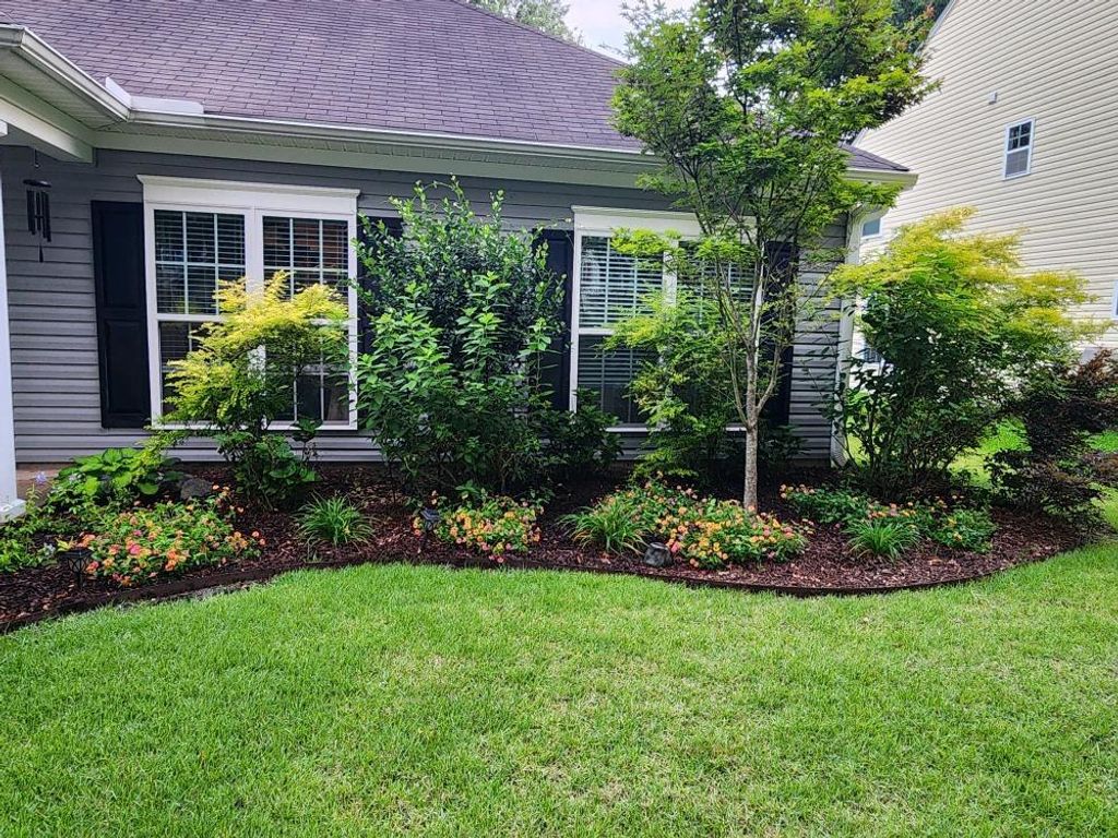 Image 3 of property listing at 9673 Pebble Creek Boulevard, Summerville, SC 29485