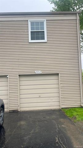 23743 Stonehenge Boulevard, Novi, MI 48375