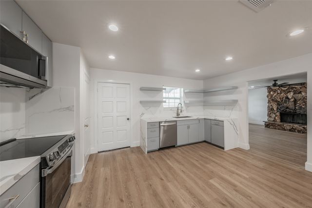 6532 Moonglow Lane, Watauga, TX 76148