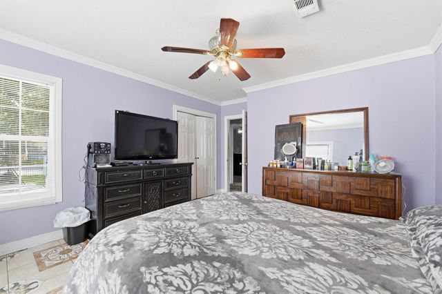 811 Canadian Street, Houston, TX 77009