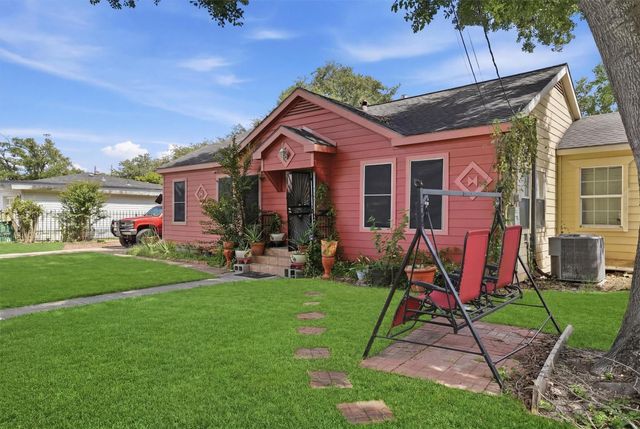 811 Canadian Street, Houston, TX 77009