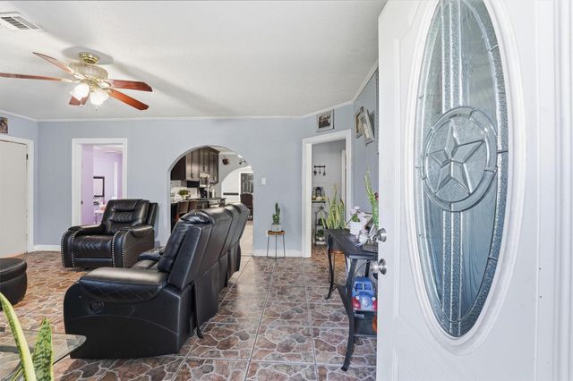 811 Canadian Street, Houston, TX 77009