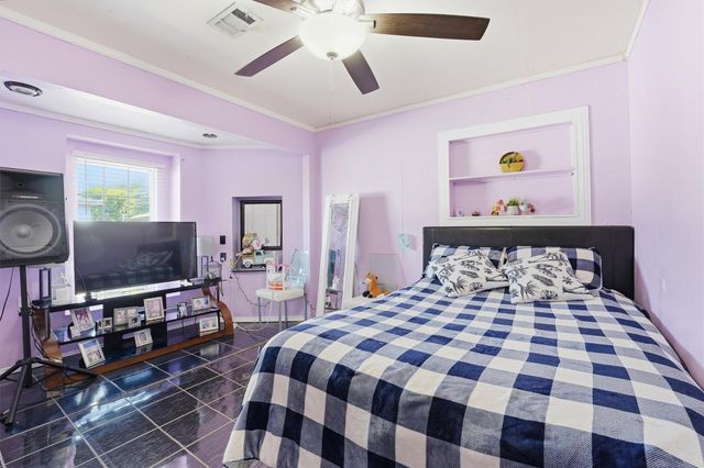 811 Canadian Street, Houston, TX 77009