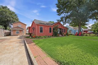811 Canadian Street, Houston, TX 77009