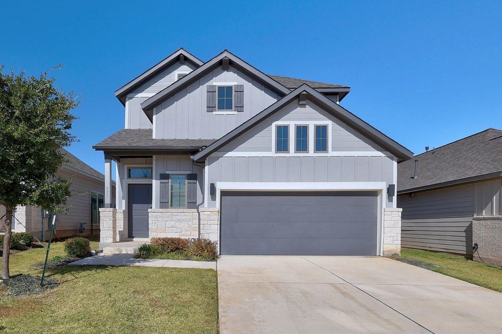 221 Banyon DR, Liberty Hill, TX 78642