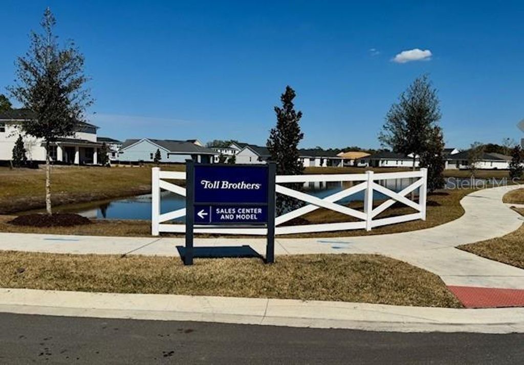 Image 15 of property listing at 8103 TIMBERWOOD LANE, Orlando, FL 32825