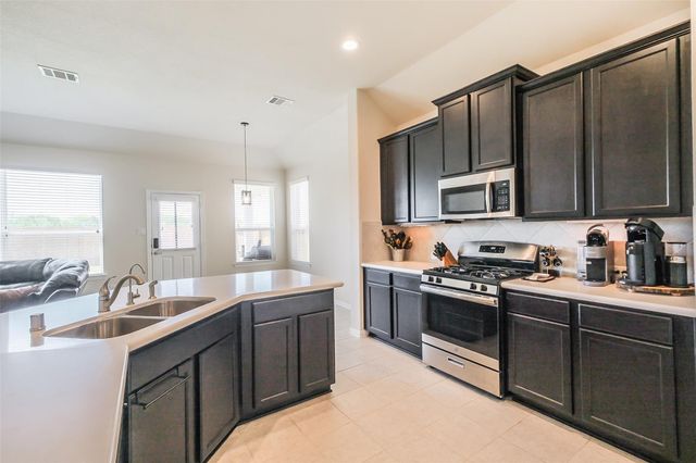 10418 Matterhorn Drive, Rosharon, TX 77583